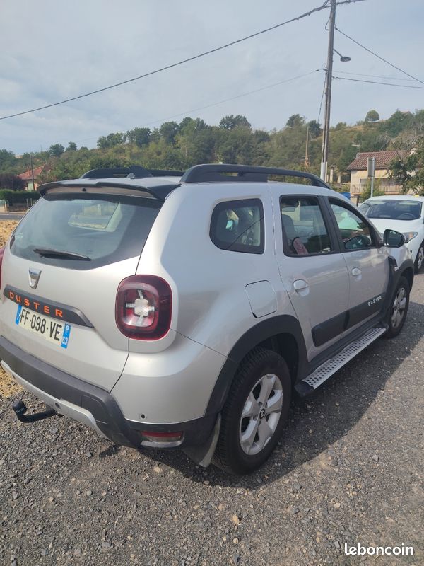 Dacia Duster blue dci 115 cv confort (image 2)