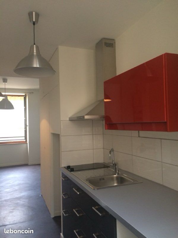 Appartement 1 pièce 27 m² · à Figeac · 27 m² · 400 €