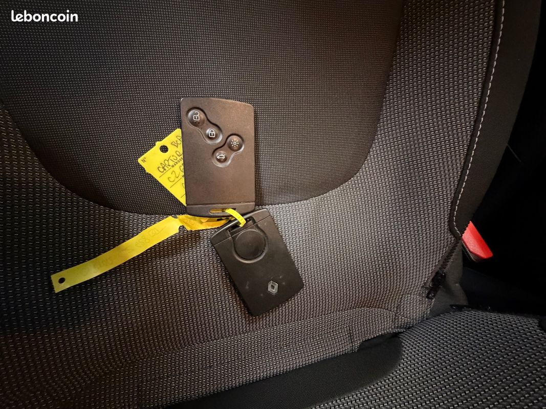 RENAULT CAPTUR TCe 120 Intens EDC (image 30)