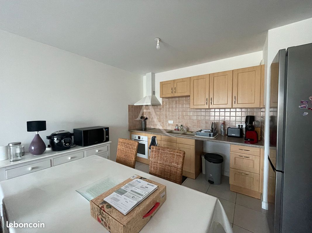 Appartement 3 pièces 60 m² · à Saintes · 60 m² · 690 €