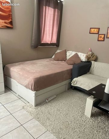 Studio 1 pièce 19 m²