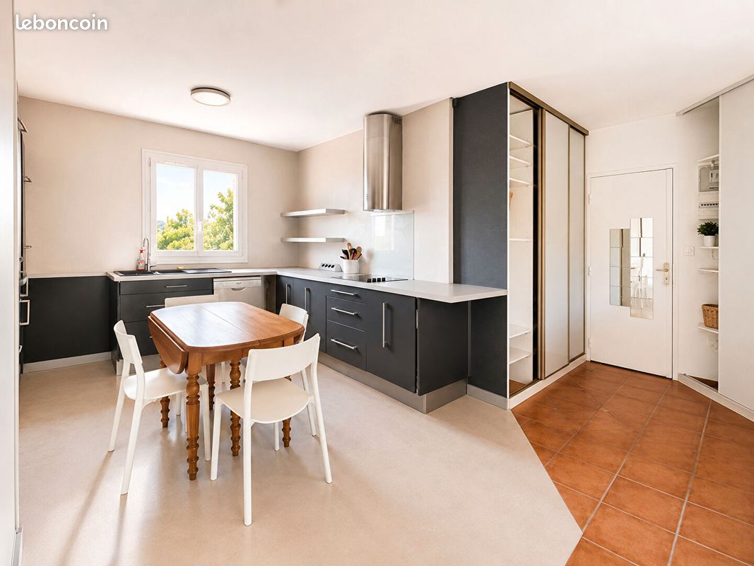 Appartement 3 pièces 76 m² · à Aix-en-Provence · 76 m² · 275 000 €