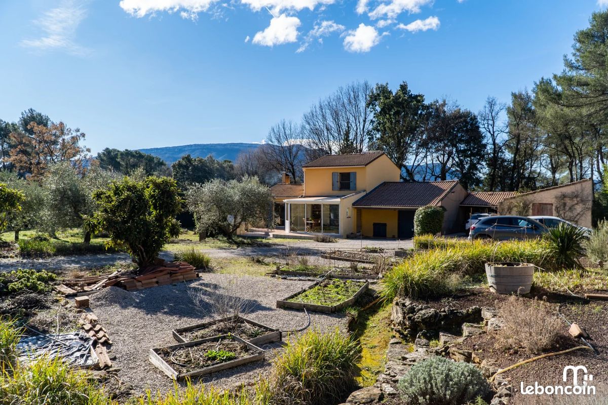 Maison 4 pièces 110 m² · à Pourrières · 110 m² · 456 000 €