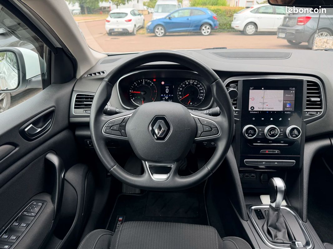 Renault MEGANE IV 1,5 DCI / SUIVIE ET ENTRETENUE / (image 9)