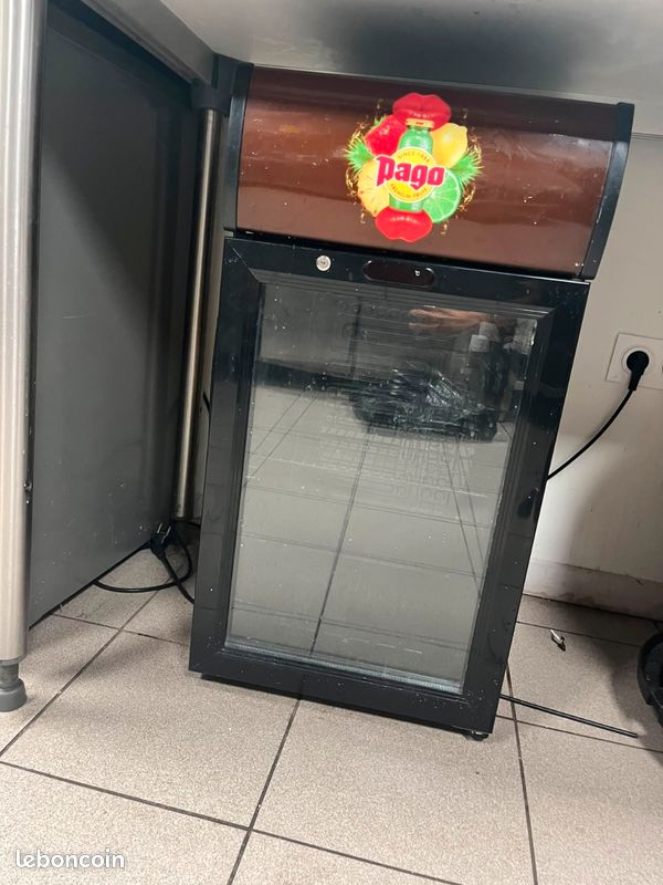 Petite vitrine réfrigérée boissons Pago – Porte vitrée – 80 (image 2)