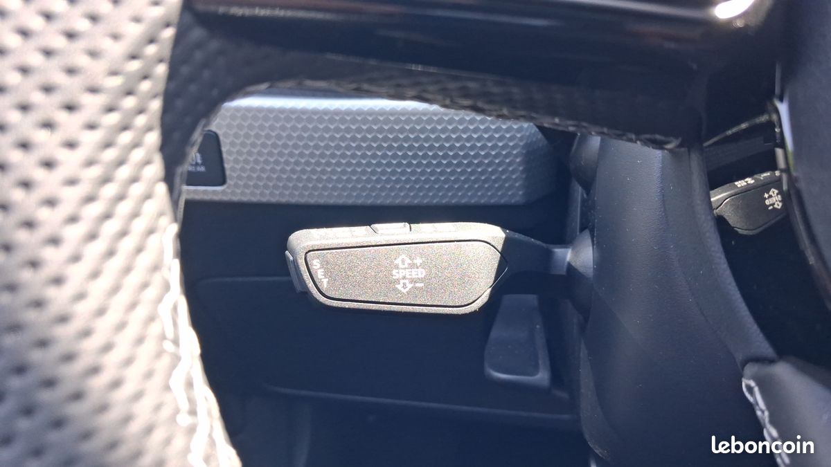 AUDI A1 Sportback 30 TFSI 116 ch S tronic 7 S Line (image 25)