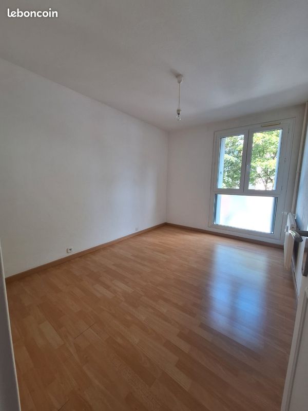 Appartement 4 pièces 75 m² · à Longvic · 75 m² · 130 000 €