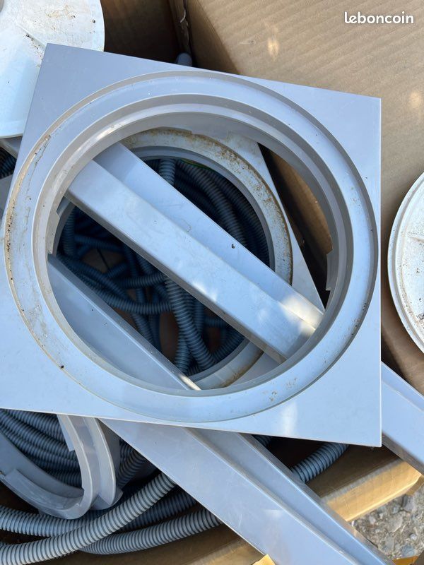 Skimmer caches pvc gris astral (image 3)
