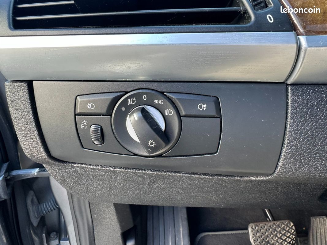 BMW X5 E70 LCI xDrive40d 306ch Luxe (image 23)