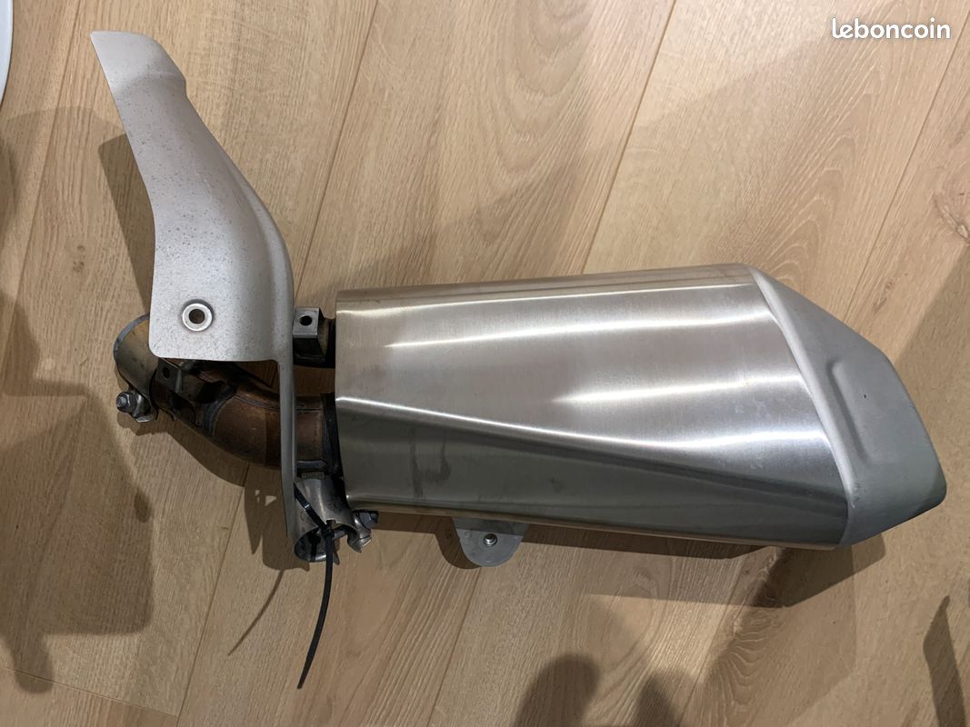 S1000XR Pot d origine (image 1)