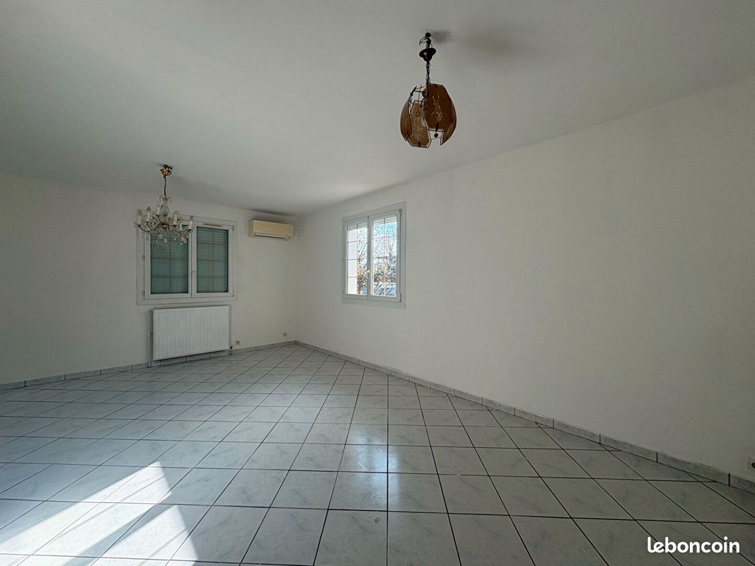 Maison a louer meyzieu - 4 pièce(s) - 90 m2 - Surfyn