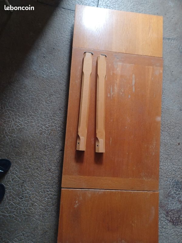 Table et chaises (image 2)