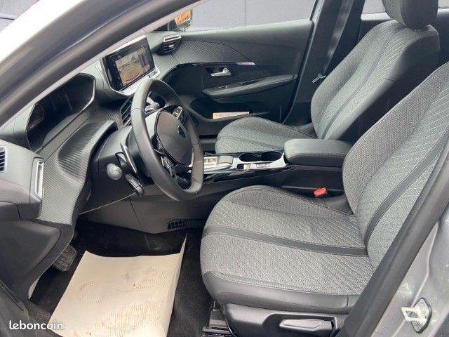 Peugeot 208 Hybrid 100 e-DCS6 Allure 5P (image 9)