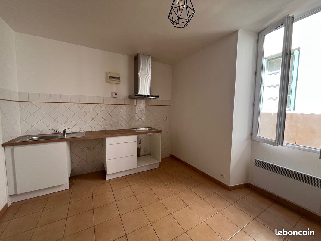 Appartement 1 pièce 28 m² · à Le Vigan · 28 m² · 393 €