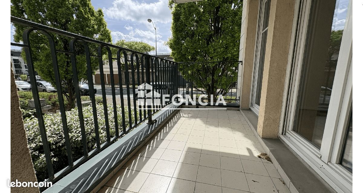 Appartement 4 pièces 88 m² · à Rueil-Malmaison · 88 m² · 2 159 €