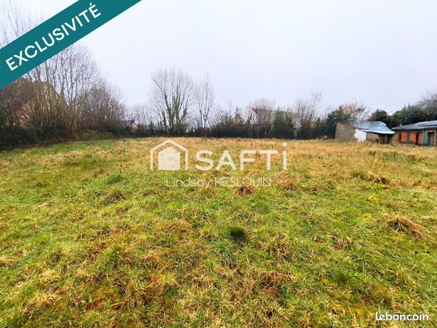 Terrain 1077 m² SAINT-PIERRE-DE-SEMILLY
