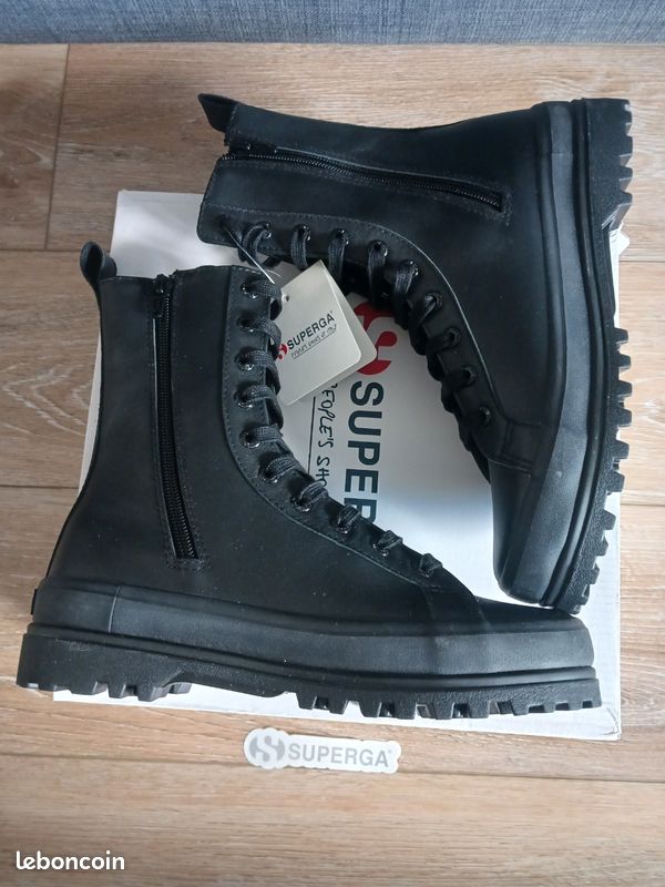 Bottines Montantes Snowmont Noires - Taille 37, Lacets, Neuves Avec étiquettes