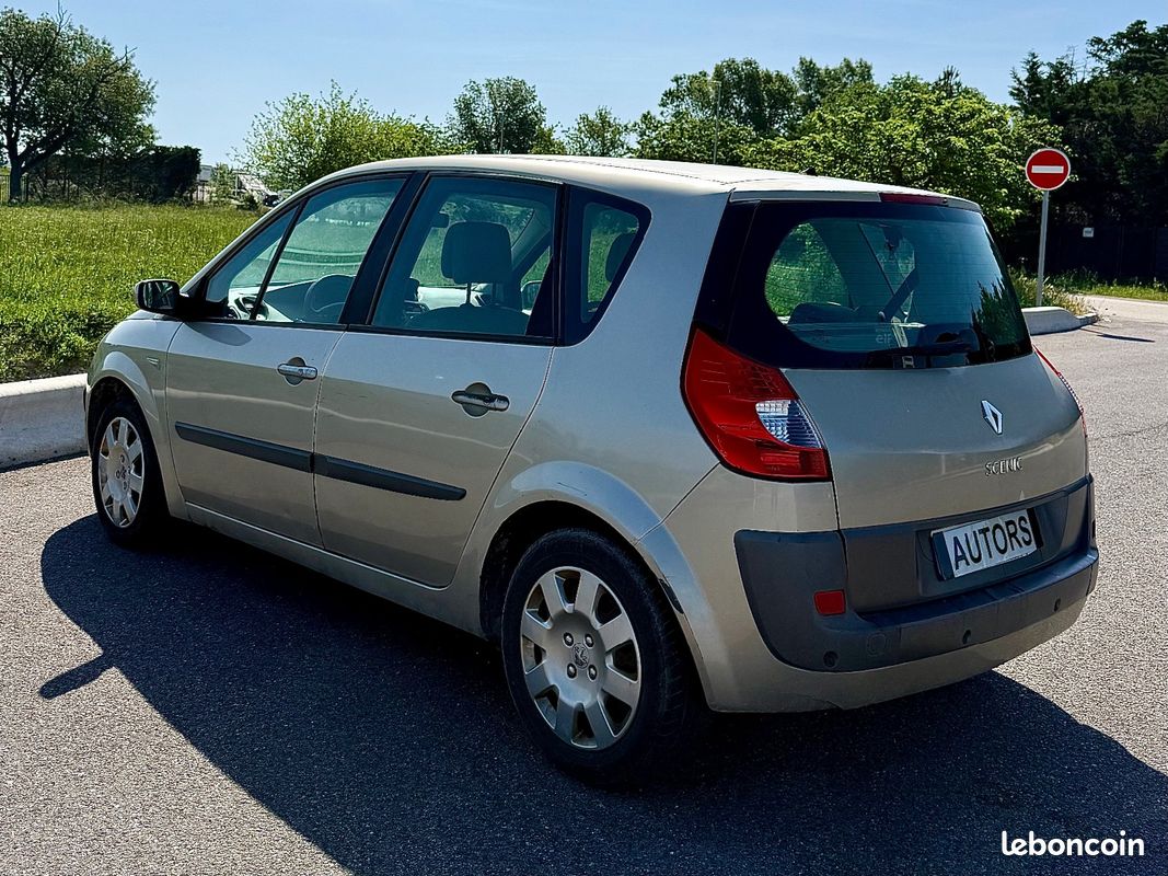 RENAULT SCENIC II 1.9 dCi 130 FAP Exception Proactive A (image 8)