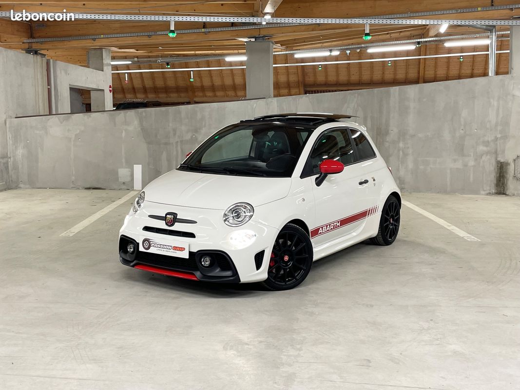FIAT 500 - Abarth 595 Competizione 1.4 Turbo T-Jet 180 - Beats / Toit Ouvrant / Baquets Carbone / Pack Performance (image 1)