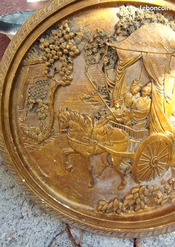 Plateau, bas-relief, décor asiatique, vintage, état satisfaisant (image 3)