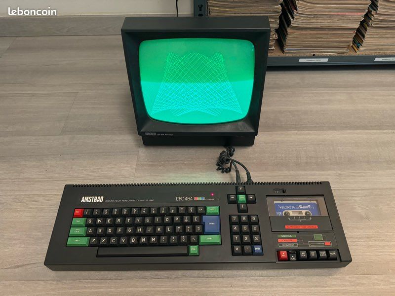 Vintage - Amstrad CPC 464 Ordinateur 64k Avec Jeux, état Fonctionnel