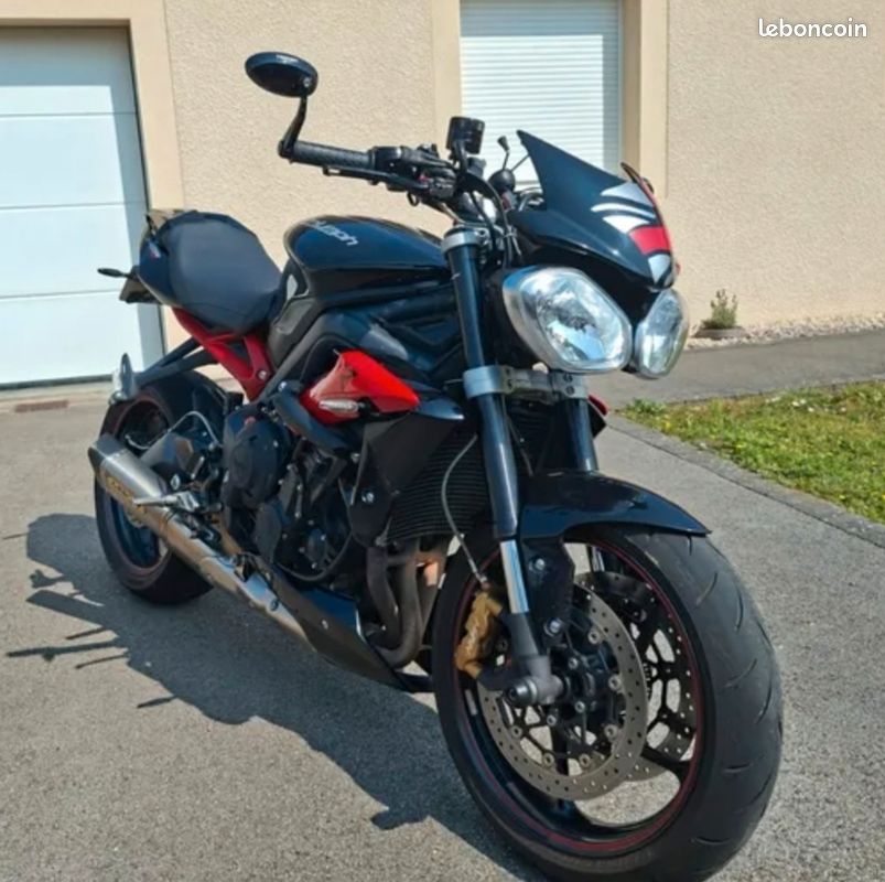 Street triple 2013 (image 1)
