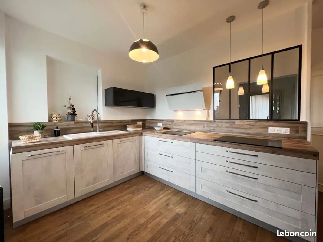 Maison 6 pièces 90 m² · à Poitiers · 90 m² · 964 €