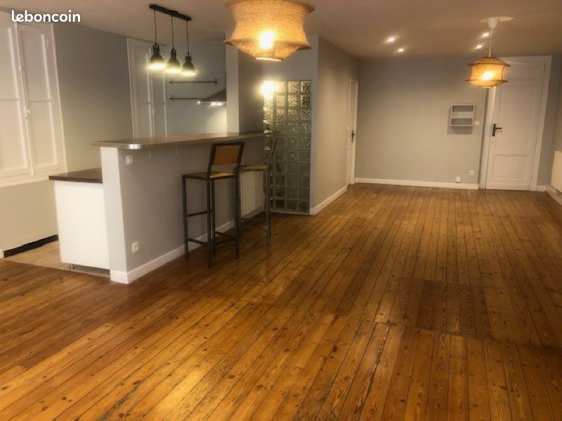 Appartement 2 pièces 75 m² · à Bordeaux · 75 m² · 1 050 €/mois
