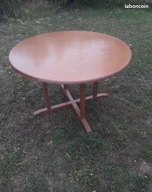 Table ronde (image 1)