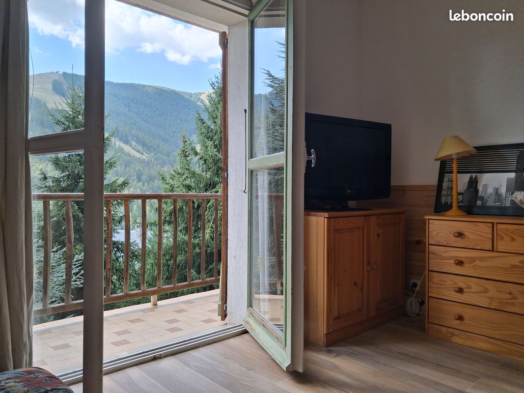 Appartement 1 pièce 26 m² · à Saint-Étienne-de-Tinée · 26 m² · 215 000 €