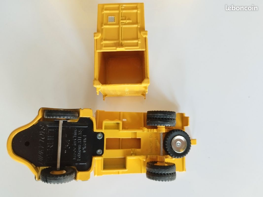 Berlier camion plateau avec container Bailly (image 6)