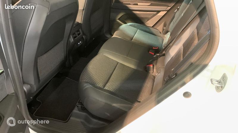 Renault Austral 1.2 E-Tech full hybrid 200ch esprit Alpine - 26 (image 13)
