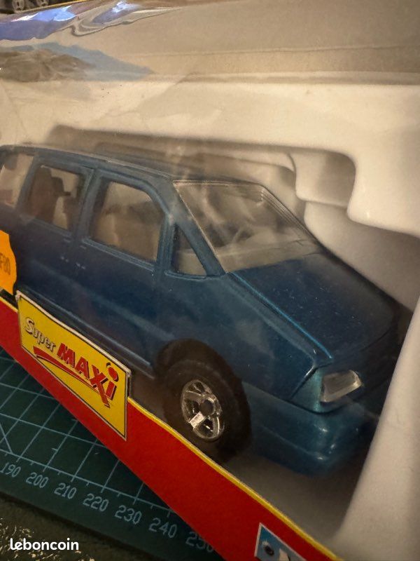 Miniature Majorette Peugeot 806 Police – Série 3030 – Échelle 1/32 – Occasion