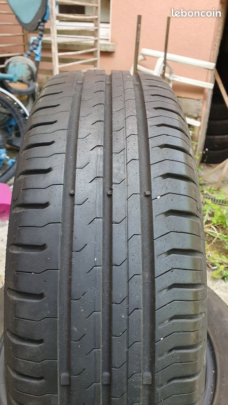 165/60/15 Continental comme neuf (image 2)