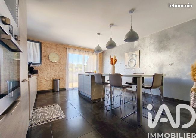 Maison 6 pièces 144 m²