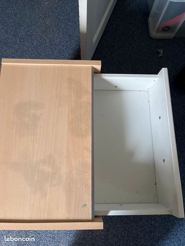 Lit avec sommier avec une table de nuit (image 5)