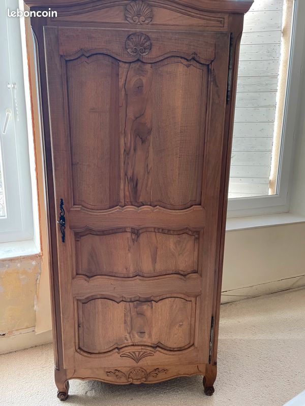 Armoire lingère ancienne en bois massif (image 1)