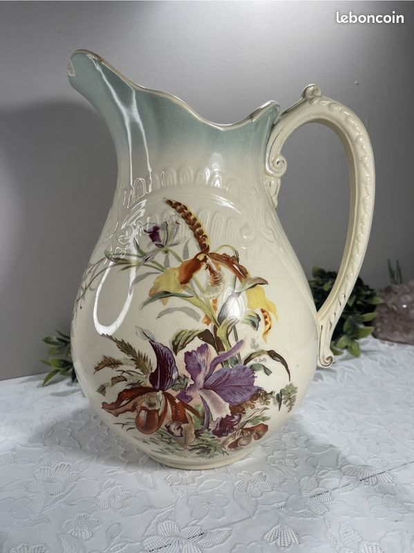 Ensemble de toilette ancien Pichet – terre de fer
