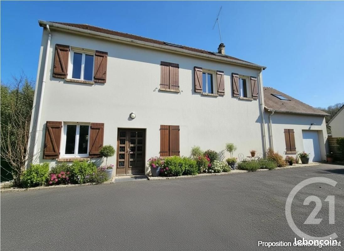 Maison 8 pièces 282 m² · à Sagy · 282 m² · 523 000 €