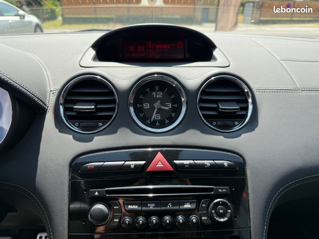 Peugeot rcz 1.6 thp 200ch (image 8)