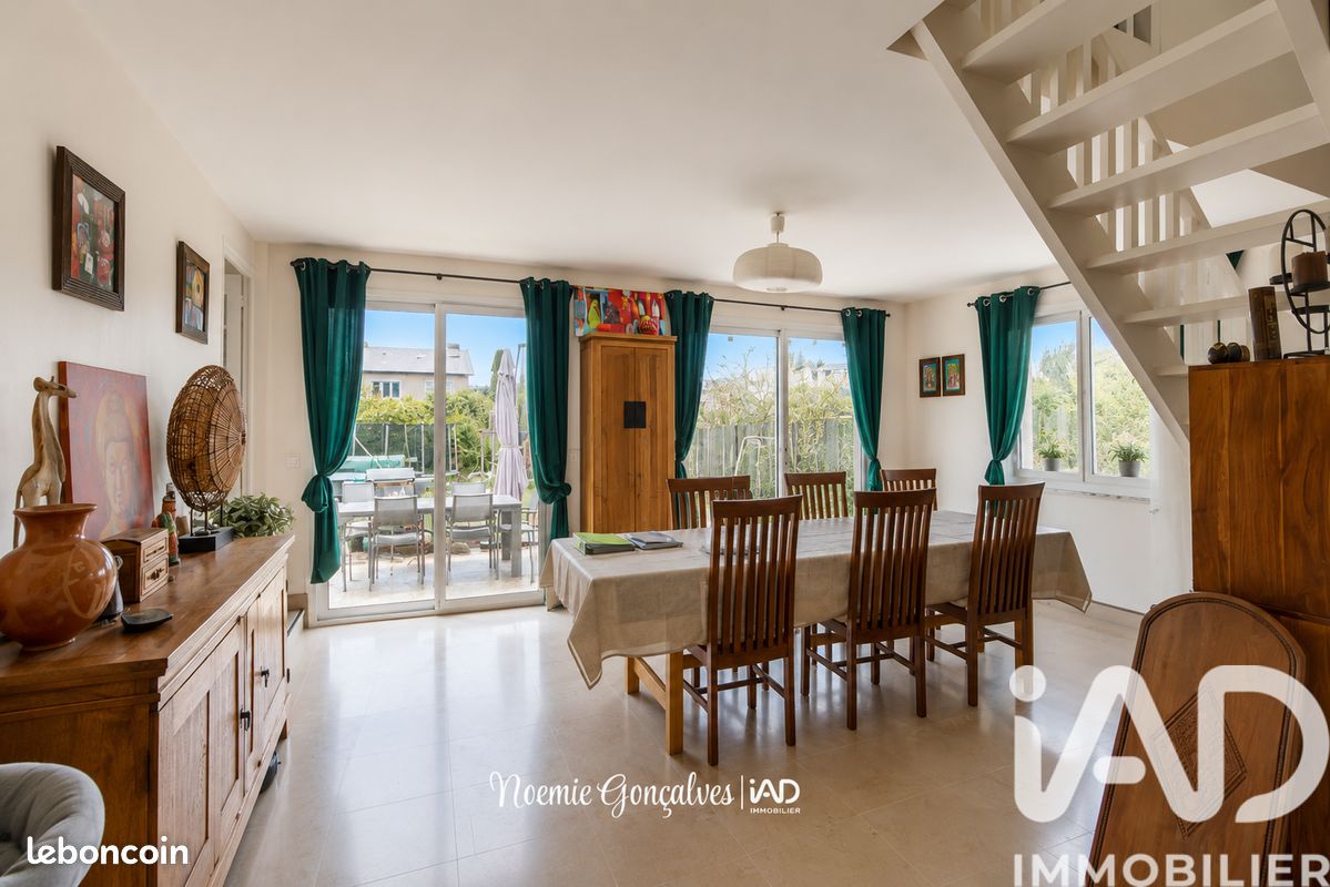 Maison 10 pièces 205 m² · à Mantes-la-Jolie · 205 m² · 420 000 €