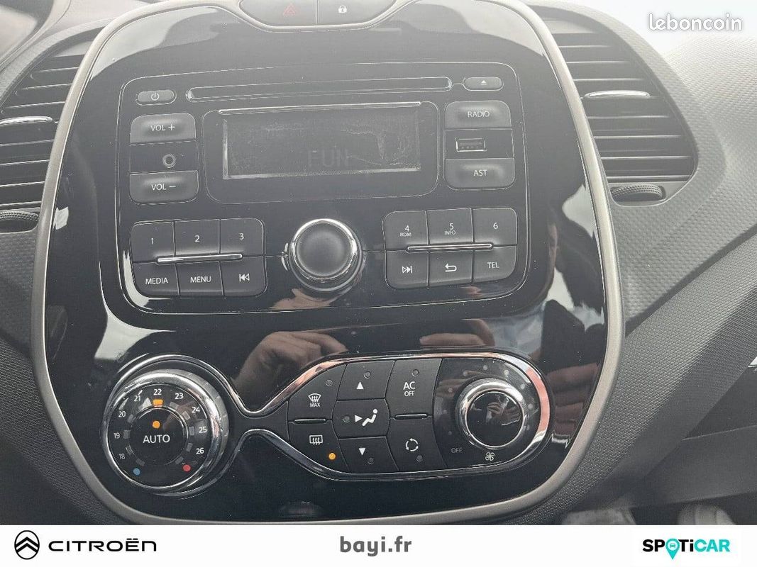 RENAULT Captur dCi 90 Energy S&S eco² Zen (image 17)