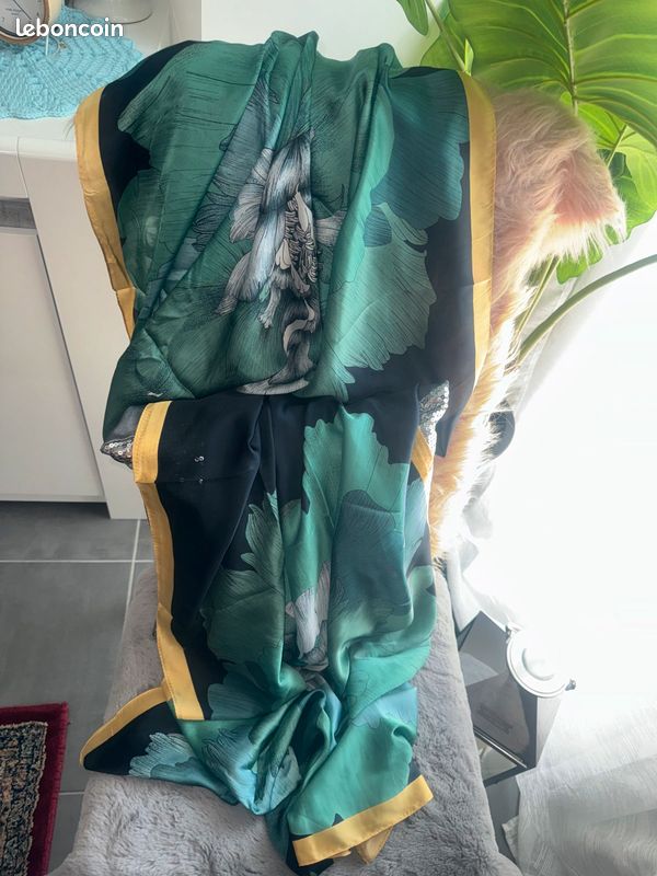 Foulard en soie (image 7)