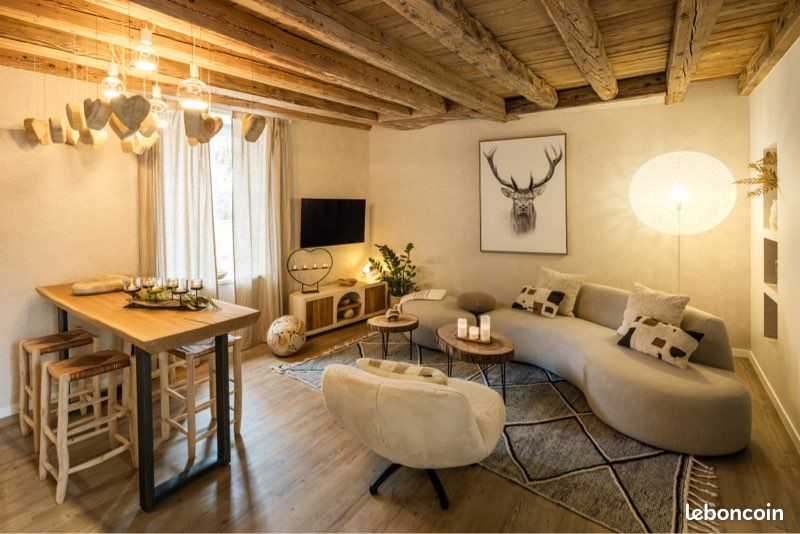 Appartement 2 pièces 48 m² · à Lons-le-Saunier · 48 m² · 950 €