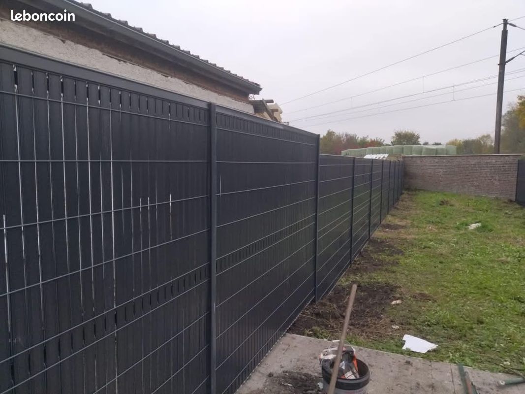 Déstockage occultant pvc rigides gris anthracite 30 mètres linéaire x 1m73 hauteur traité anti UV (image 3)