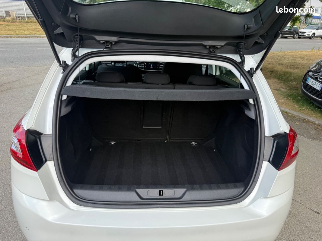 Peugeot 308 1.6 bluehdi 120 cv Allure (image 7)