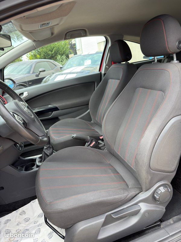 Opel Corsa 1.4i 90cv Color Race 2011 (image 9)