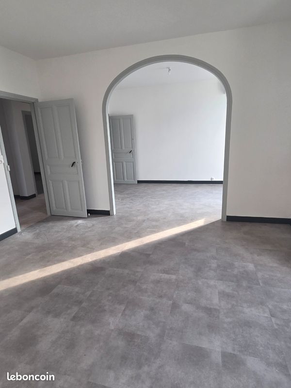 Appartement 4 pièces 100 m² · à Alès · 100 m² · 910 €/mois