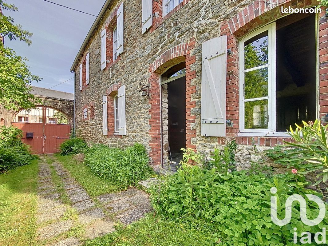Maison 5 pièces 101 m² · à Plémet · 101 m² · 86 000 €