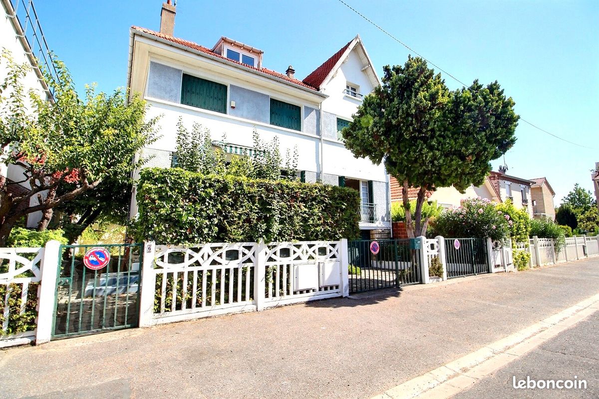 Maison 8 pièces 160 m² · à Villeneuve-la-Garenne · 160 m² · 689 000 €